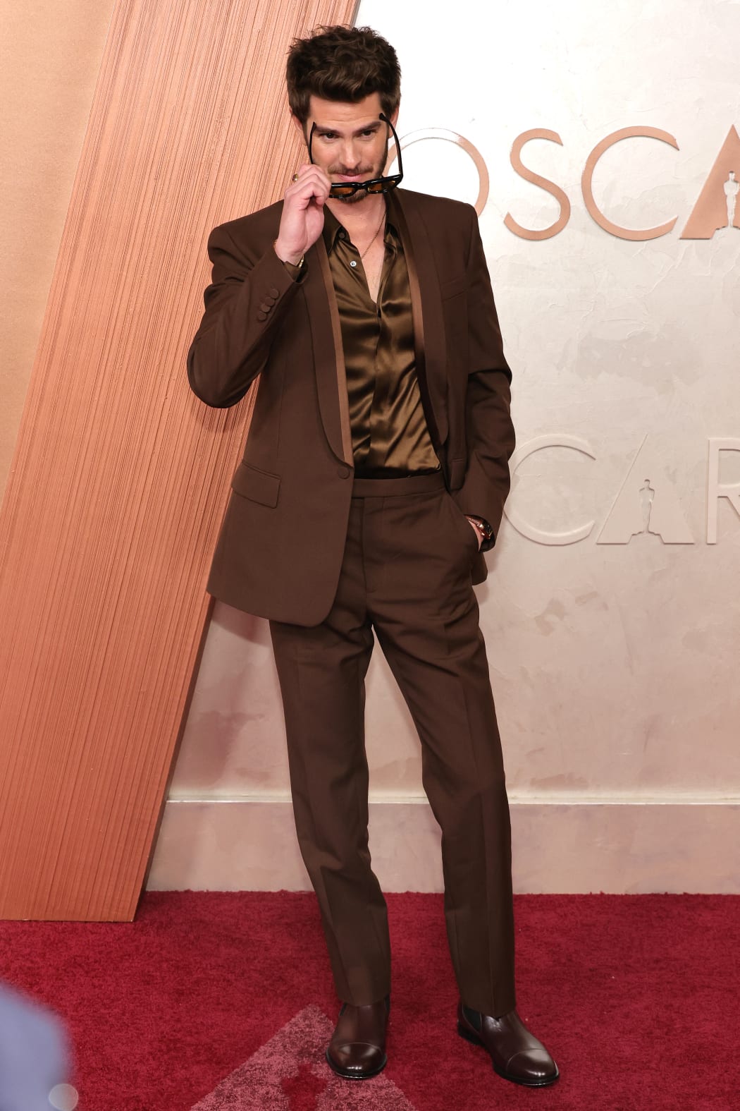 HOLLYWOOD, CALIFORNIA - MARCH 02: Andrew Garfield attends the 97th Annual Oscars at Dolby Theatre on March 02, 2025 in Hollywood, California.   Savion Washington/Getty Images/AFP (Photo by Savion Washington / GETTY IMAGES NORTH AMERICA / Getty Images via AFP)