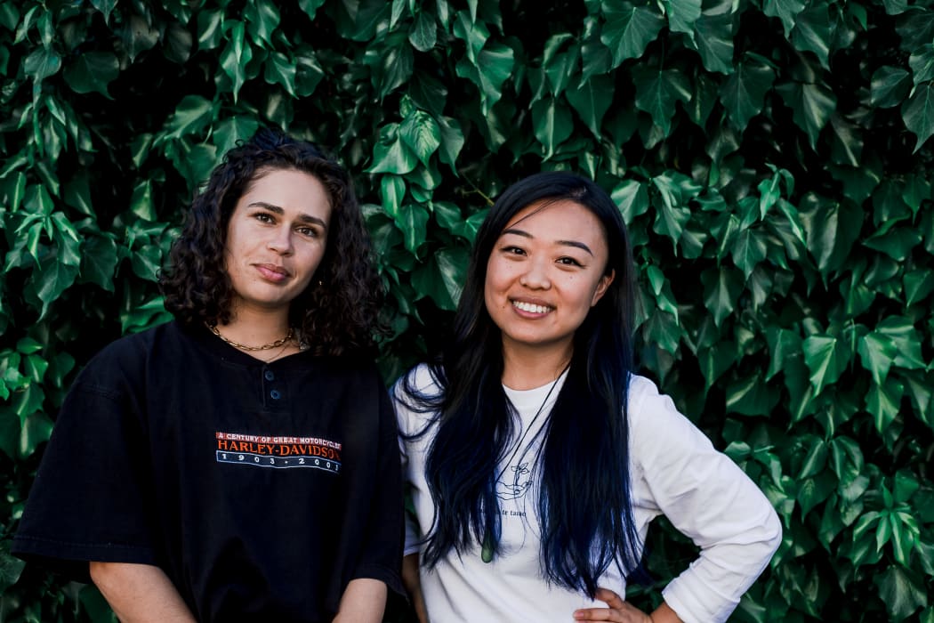 (L-R) Podcast hosts Saraid de Silva and Julie Zhu.