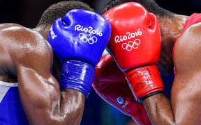 LOPEZ Arlen (Cuba - red) vs MBILLI Christian (France - Blue) - 75kg men at the 2016 Rio Olympics.