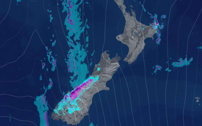 Heavy rain, humidity and warm nights to hit parts of the country | RNZ