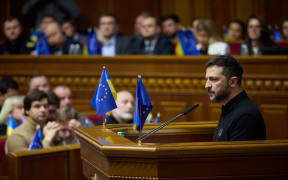In this handout photograph taken and released by the Ukrainian Presidential Press Service on October 16, 2024, Ukraine's President Volodymyr Zelensky addresses members of the Ukrainian parliament in Kyiv, amid the Russian invasion of Ukraine. (Photo by Handout / UKRAINIAN PRESIDENTIAL PRESS SERVICE / AFP) / RESTRICTED TO EDITORIAL USE - MANDATORY CREDIT "AFP PHOTO / UKRAINIAN PRESIDENTIAL PRESS SERVICE" - NO MARKETING NO ADVERTISING CAMPAIGNS - DISTRIBUTED AS A SERVICE TO CLIENTS
