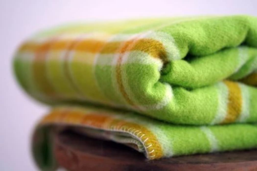 NZ Wool blanket, Fresh Retro Love