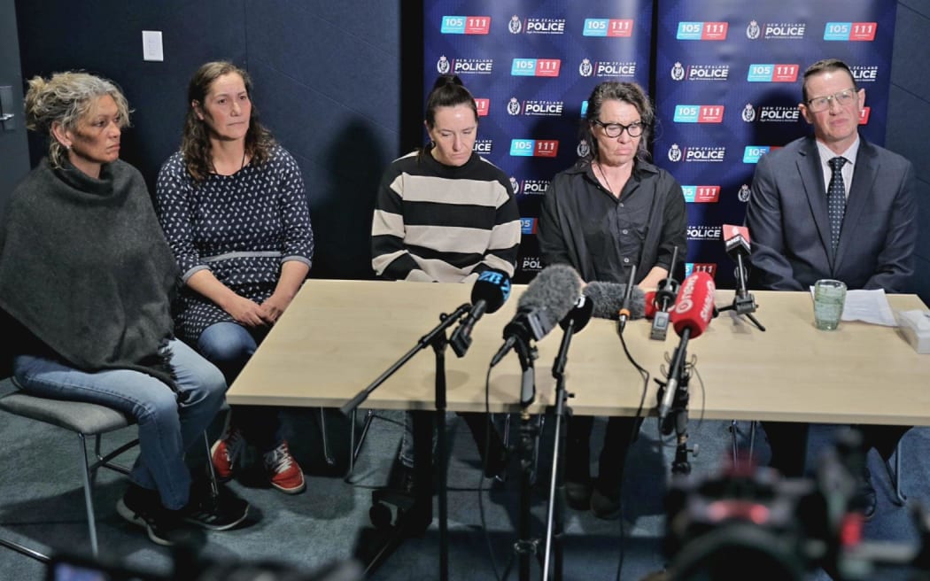 Te Anihana Pomana's family travelled from Dunedin to Auckland to help find her.