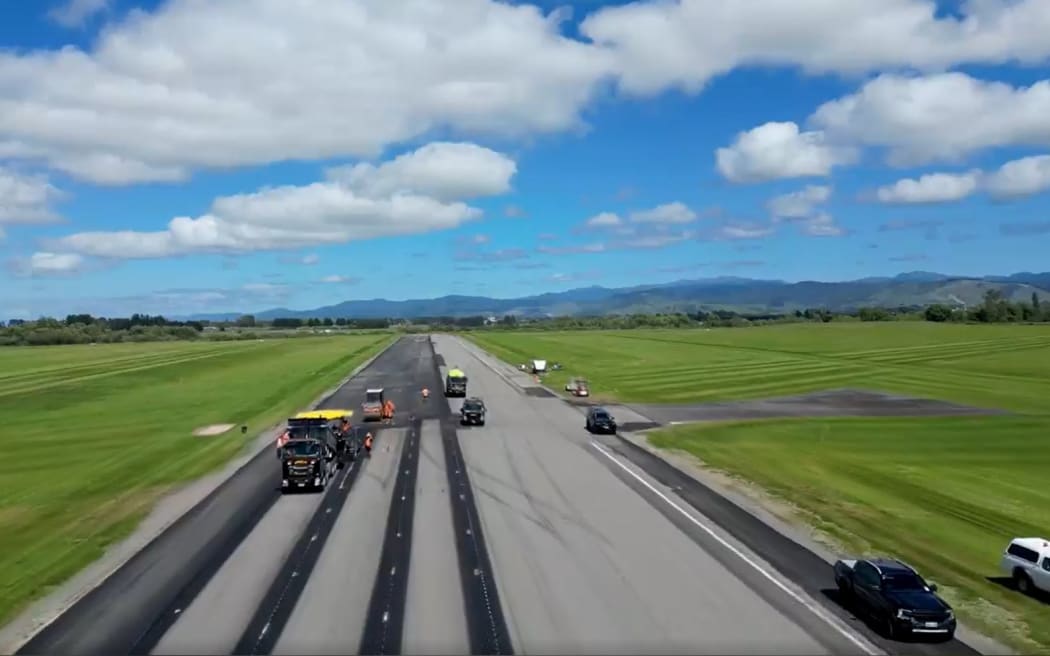 Runway End Safety Areas provide a longer area for aircraft to decelerate in the event of a runway excursion.
