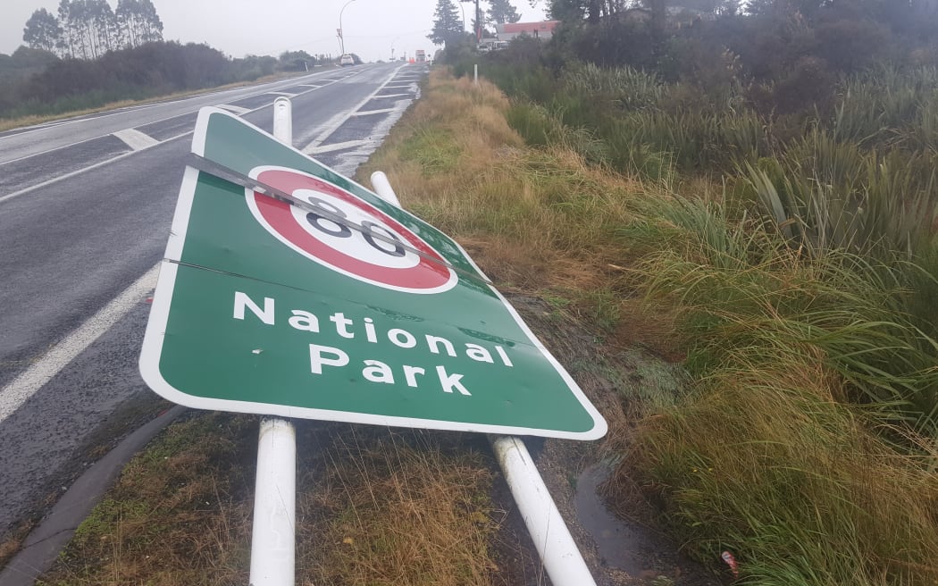 Storm damage to a road sign at National Park at Ruapehu.