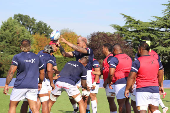'Ikale Tahi players in training ahead of the game against Ireland this weekend
