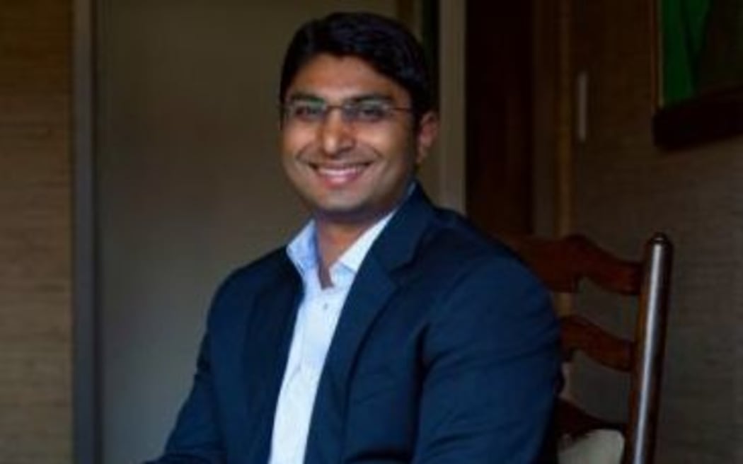 Shamubeel Equaab says the middle class will disappear, leaving people split into two groups - those on high incomes and those on low incomes.