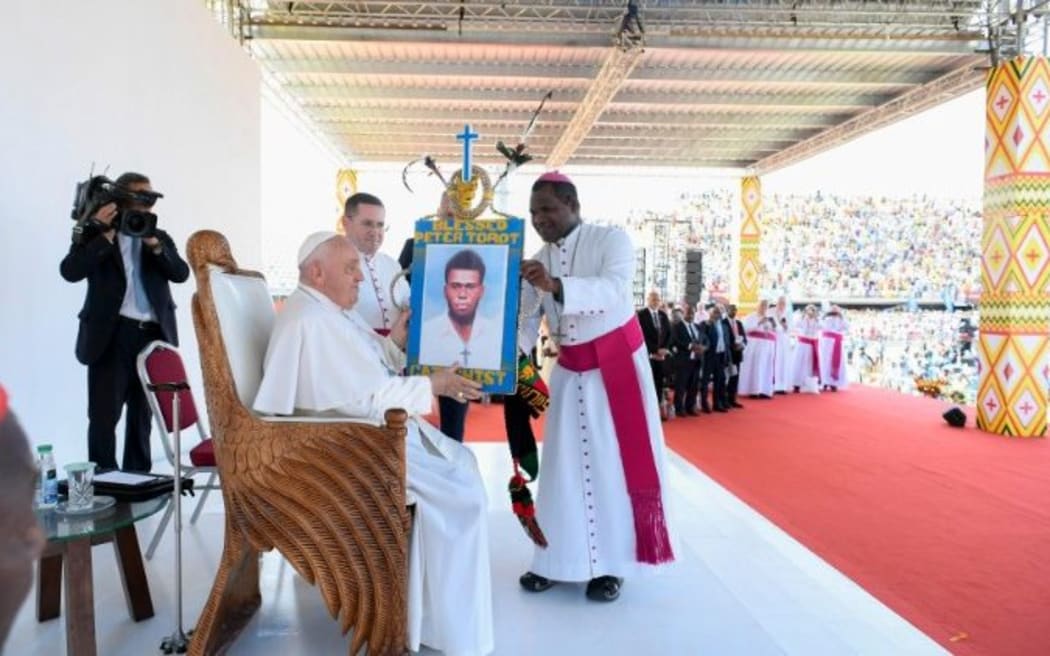 Pope Francis was presented with an image of Blessed Peter To Rot in Port Moresby on September 9, 2024  (Vatican Media)