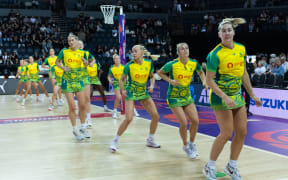 Australia Diamonds players.