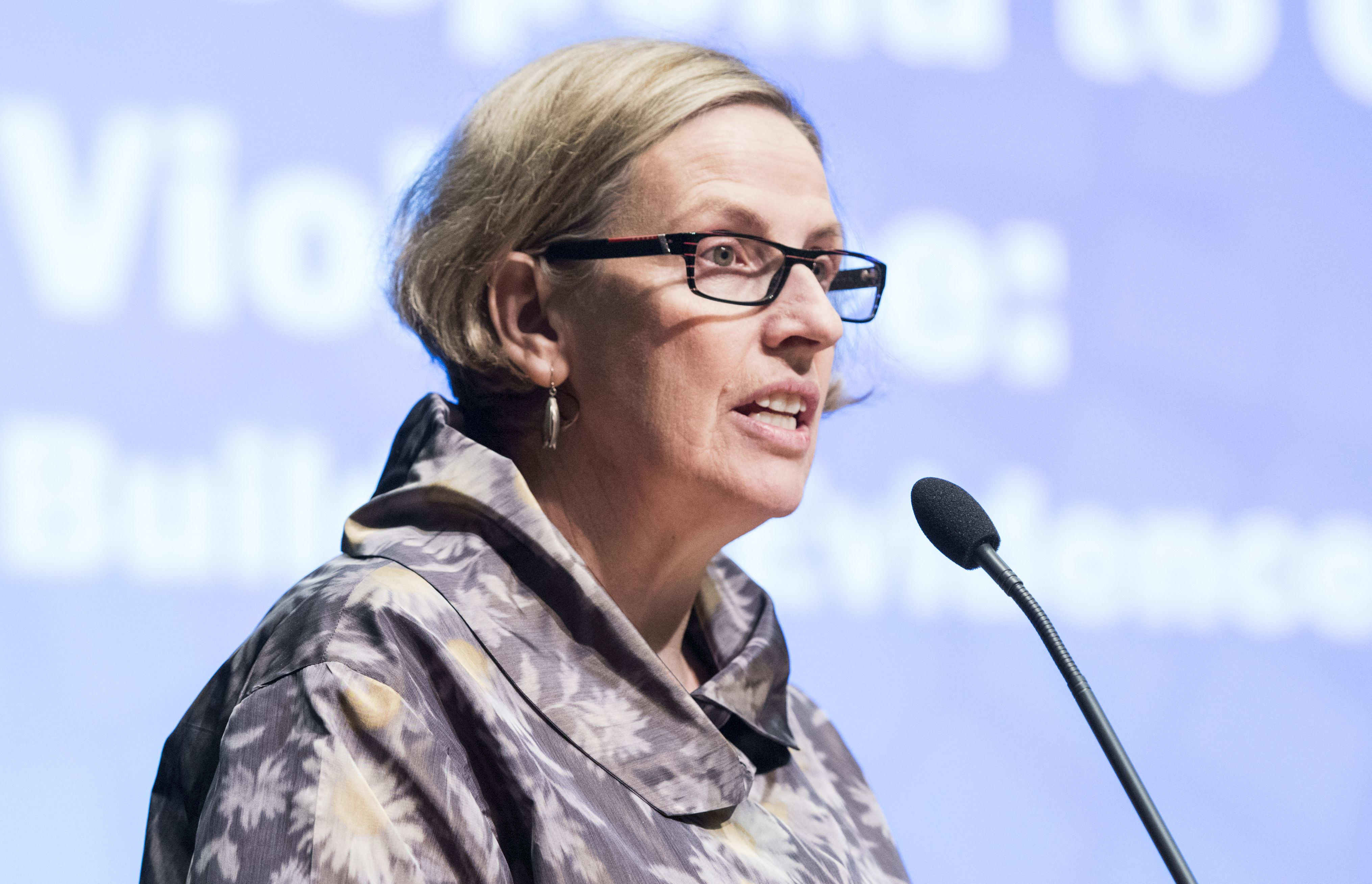 Annette Dixon