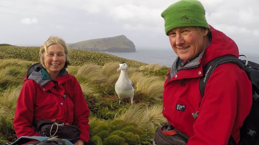 Scientists Graeme Elliott and Kath Walker with a Antipodean wandering albatross.