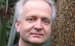 Peter Scholes