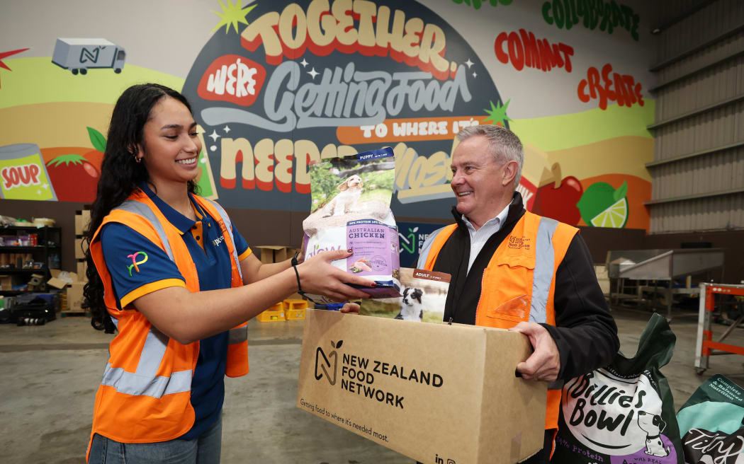09072025 In a new partnership, the Petstock Foundation and the NZ Food Network are launching Big Hearts Project 2025, a fundraising initiative aimed to combat pet hunger and support Kiwi pet owners experiencing food insecurity. Throughout August, the Petstock Foundation and the NZ Food Network (and Foodbank AU) will work to raise $100,000 across Australia and New Zealand. All funds raised will be used to purchase Petstock’s own-brand pet food (Tilly, Billie’s Bowl, Glow), which will be donated directly to Food Network centres nationwide - helping to keep pets fed and families together during tough times.
 Photo: Fiona Goodall