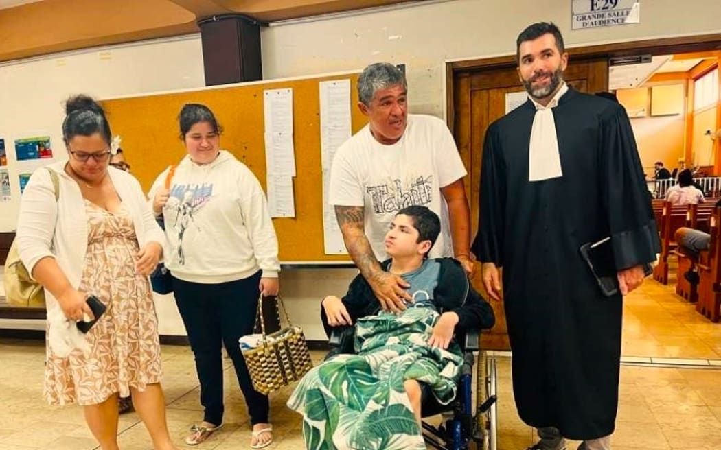 A court in French Polynesia has acquitted 47-year-old Ariimatani Vairaaroa who was being prosecuted for treating his disabled son with cannabis.