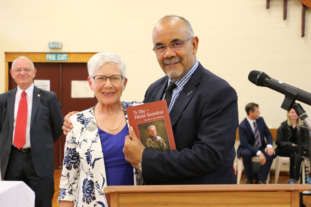 Dr Mary McEwen with Māori Party Leader and Minister of Māori Development Hon Te Ururoa Flavell.
