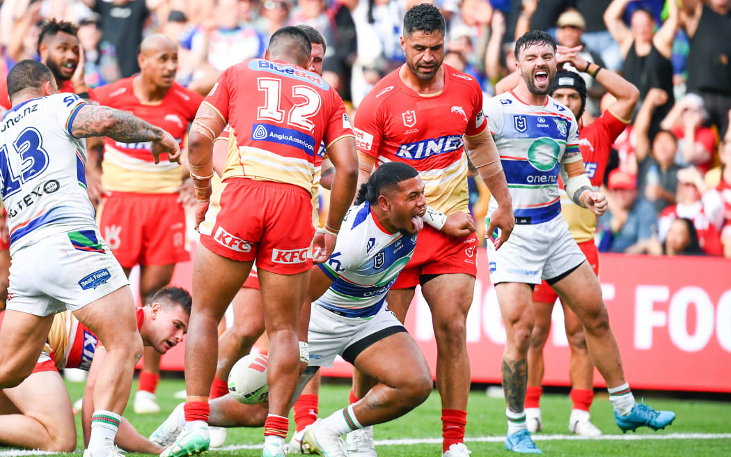 Demitric Sifakula of the Warriors celebrates a try during the NRL Round 23 match between the Redcliffe Dolphins and New Zealand Warriors at Suncorp Stadium in Brisbane, Sunday, August 11, 2024. (AAP Image/Jono Searle/ Photosport) NO ARCHIVING, EDITORIAL USE ONLY