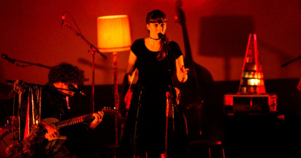 Aldous Harding and Simon Gregory performing at Crystal Palace.