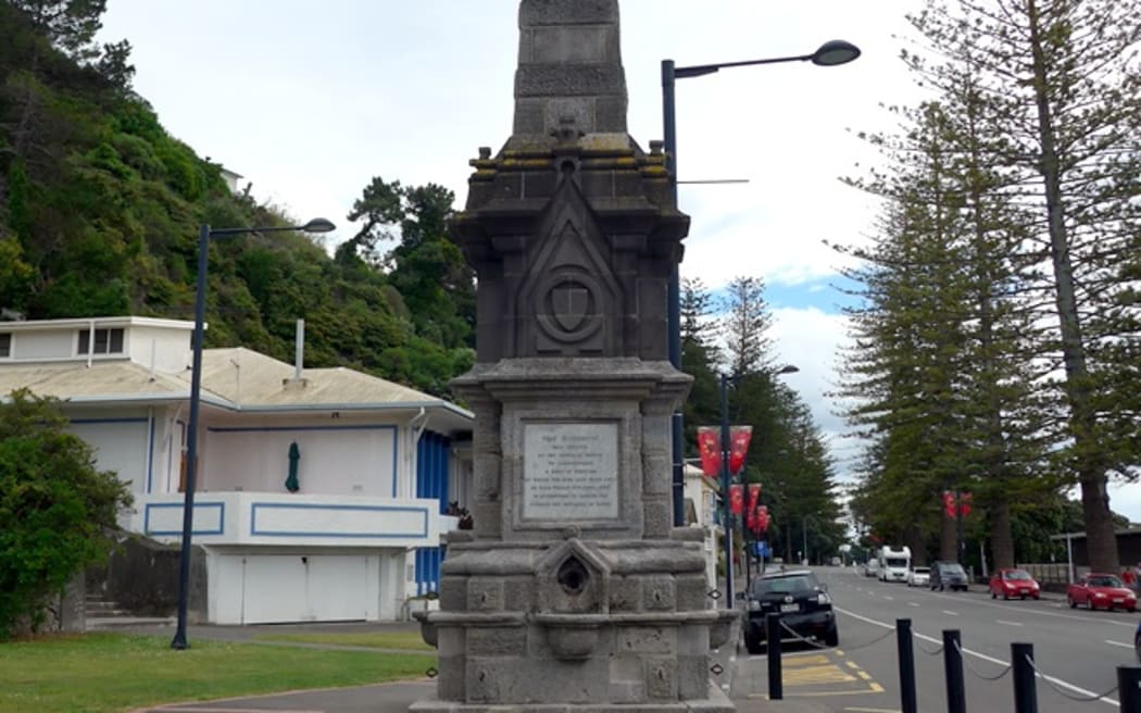 Clive flood memorial on Marine Parade, Napier