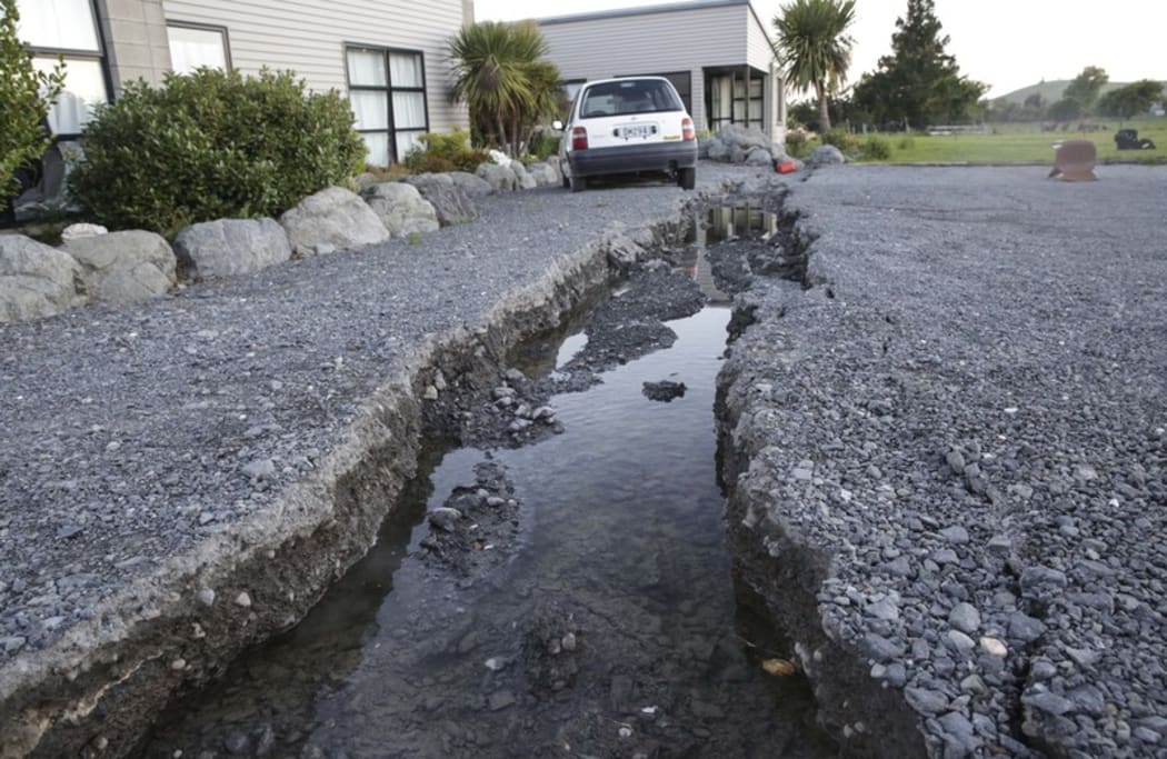 Kaikoura earthquake, the property of the Solomon family is severe, a meter wide crack runs around 400m along the west side of the house.