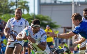 Elia Canakaivata touches down