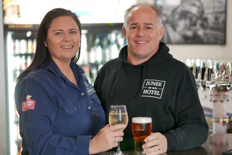 Singles Swap Dating Apps for the Australian Bush to Find Love