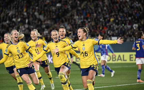 Sweden's Filippa Angeldahl (#16) celebrates scoring 0-2 during the FIFA Women's World Cup quarter-final between Japan and Sweden at Eden Park in Auckland, New Zealand, on August 11, 2023.
Photo: Pontus Lundahl / TT / code 10050 (Photo by PONTUS LUNDAHL / TT NEWS AGENCY / TT News Agency via AFP)