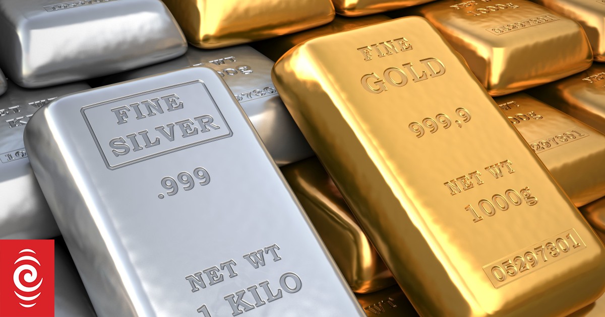 Silver rallies to seven-year high | RNZ News