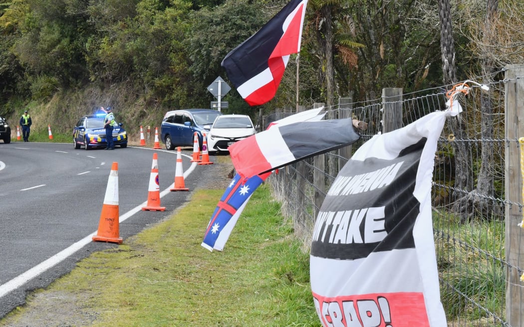 Traffic was managed on Tarawera Rd during a a hīkoi to Lake Rotokākahi last year.