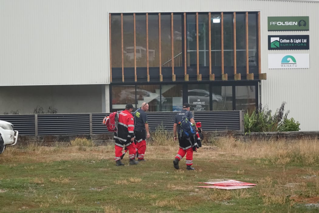 Emergency responders on their way in to the Nelson Tasman EOC base in Richmond.