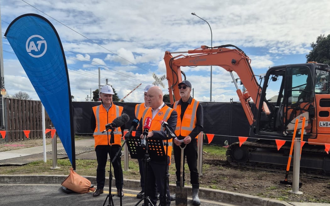Auckland Mayor Wayne Brown, Prime Minister Christopher Luxon, and Transport Minister Chris Bishop marking the start of site works at Takanini Station.
