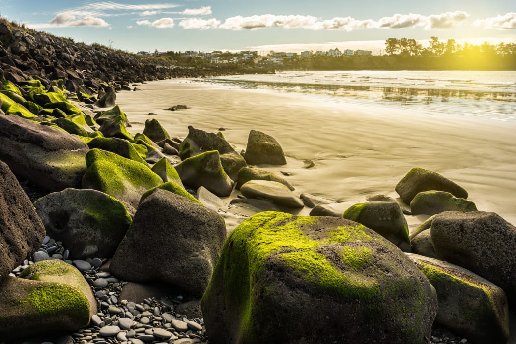 Caroline bay beach in timaru, new zealand