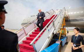 PM Christopher Luxon arrives in Beijing