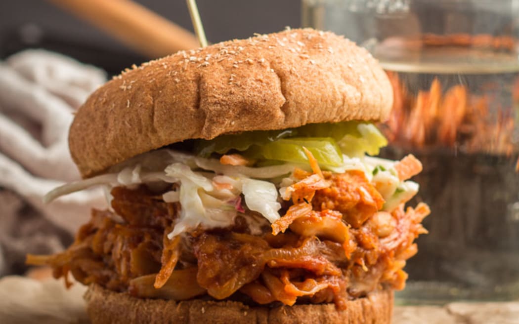 pulled jackfruit burger