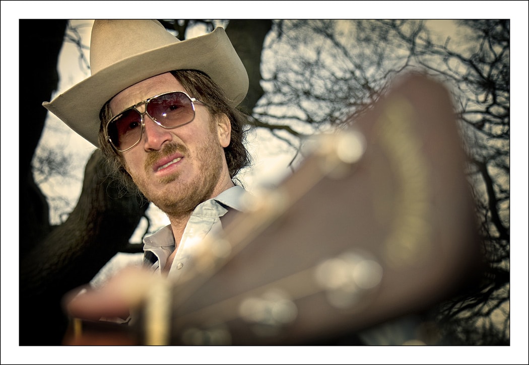 Singing cowboy Wilson Dixon