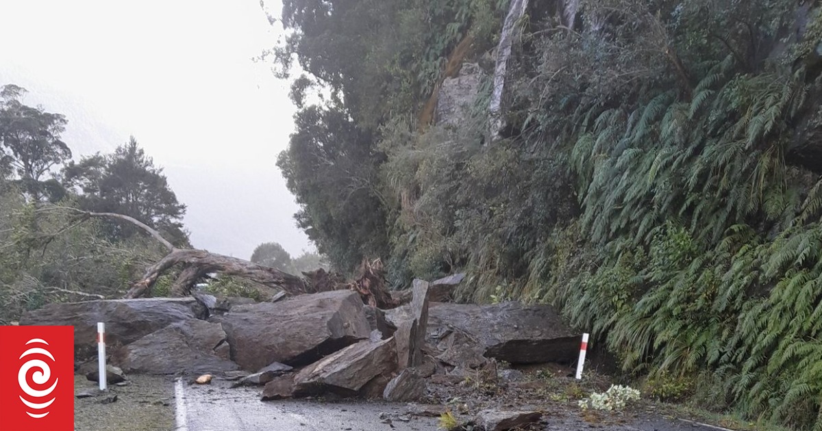 Haast Pass State Highway 6 closed between Makarora and Haast after rockfall