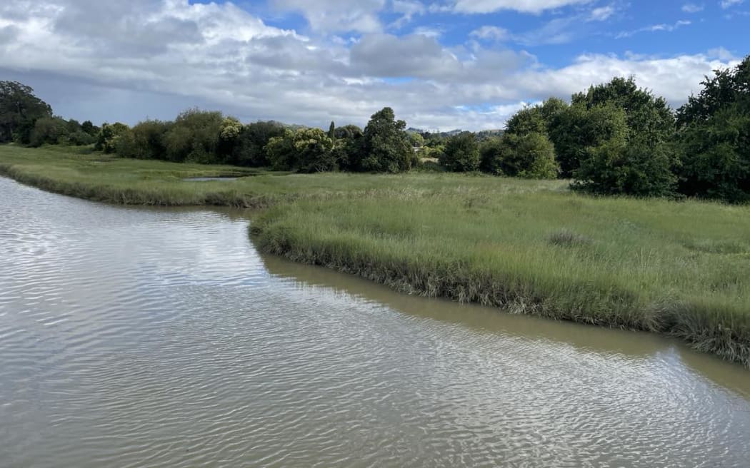 Gisborne District Council has had to open the emergency sewer valve on Oak Street into the Taruheru River.