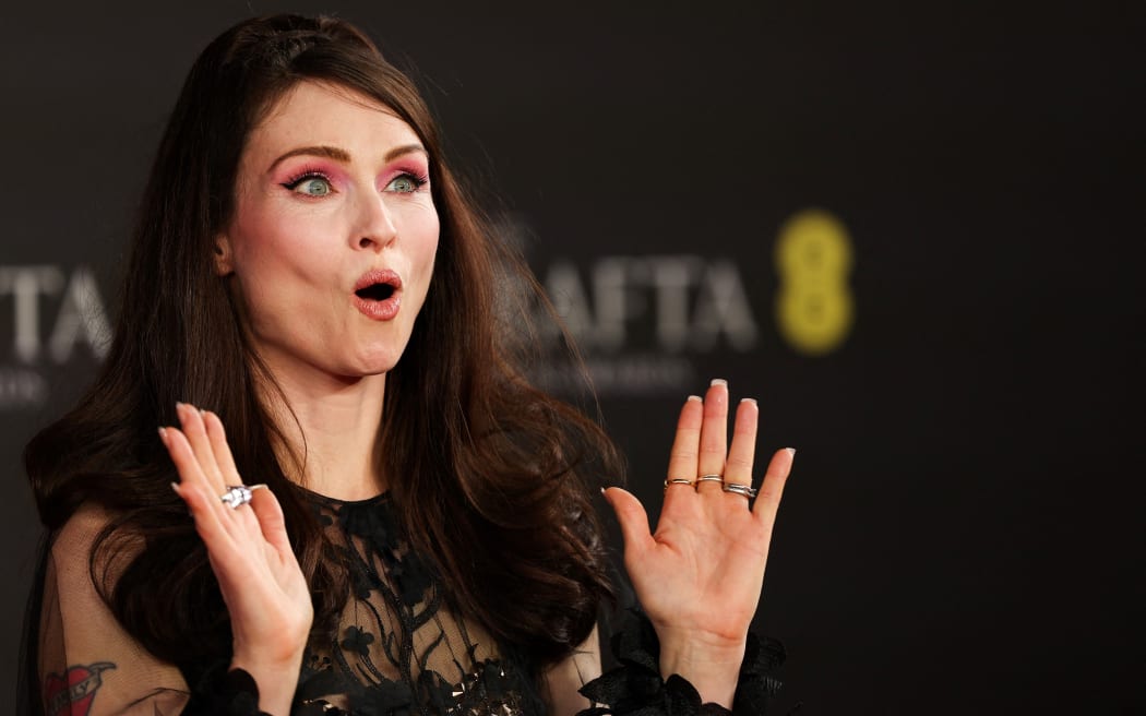 British singer Sophie Ellis-Bextor poses on the red carpet upon arrival at the BAFTA British Academy Film Awards at the Royal Festival Hall, Southbank Centre, in London, on February 18, 2024. (Photo by Adrian DENNIS / AFP)
