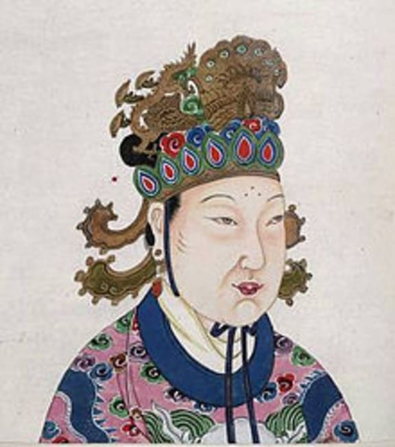 Image taken from An 18th century album of portraits of 86 emperors of China, with Chinese historical notes. Originally published/produced in China, 18th century. (British Library, Shelfmark Or. 2231)