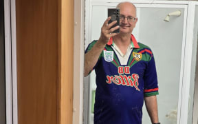 Geoff Lance lost part of his right leg to sepsis.