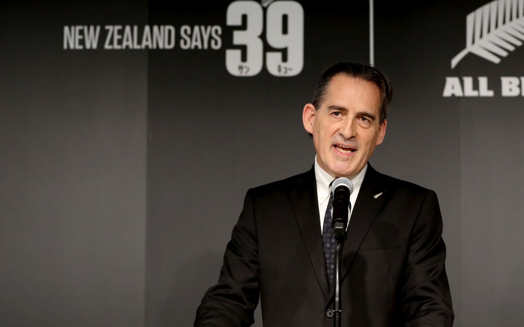 KASHIWANOHA, JAPAN - SEPTEMBER 12: New Zealand ambassador to Japan Hamish Cooper talks to the media during a gesture of gratitude to the Japanese people on September 12, 2019 in Kashiwanoha, Japan. In Japanese, â€˜39â€™ means â€˜San Kyuâ€™ and on behalf of New Zealand we say â€˜Thank Youâ€™ for hosting us.  (Photo by Hannah Peters/Getty Images for Tourism NZ)