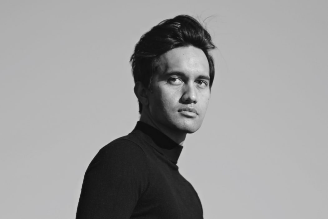 Headshot of singer songwriter Seth Haapu