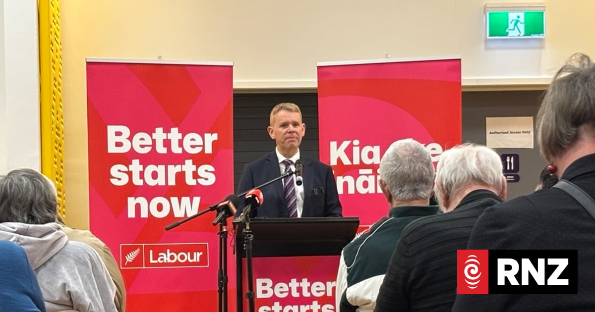 Chris Hipkins says he's just getting warmed up as supporter questions lack of energy
