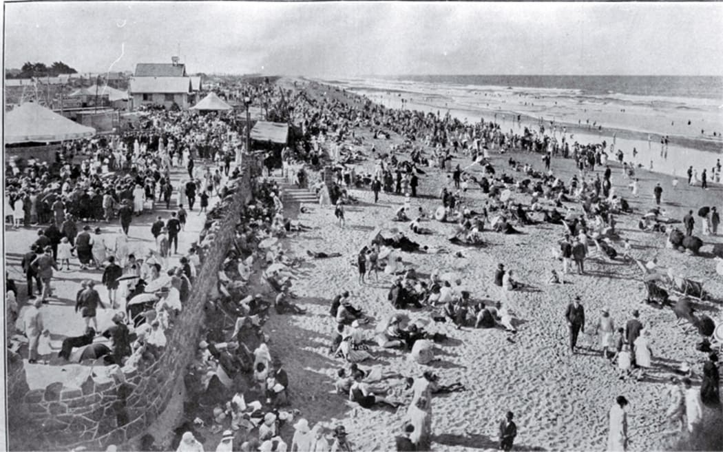 New Brighton beach (1927)