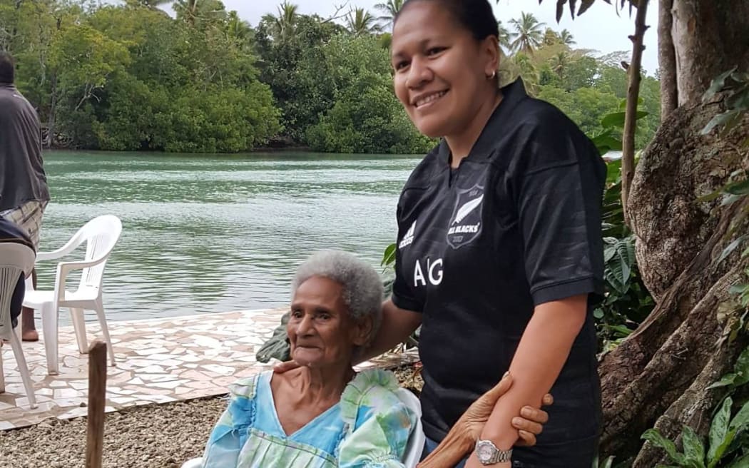 90 year-old Joyce Alagogona and her grand-daughter Maissa Alatoa.  Joyce is from Ambae.