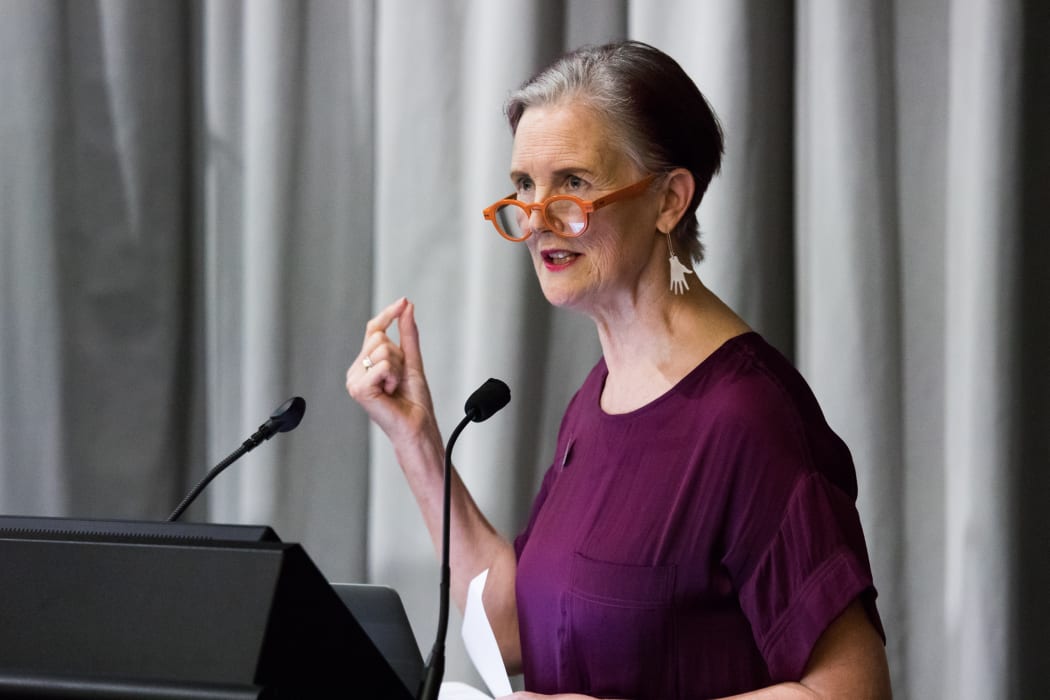 Eve de Castro-Robinson gives the 2018 Lilburn Lecture