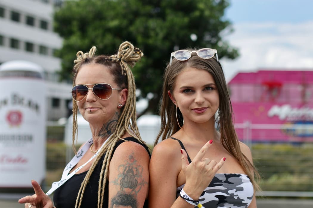 Homegrown fans