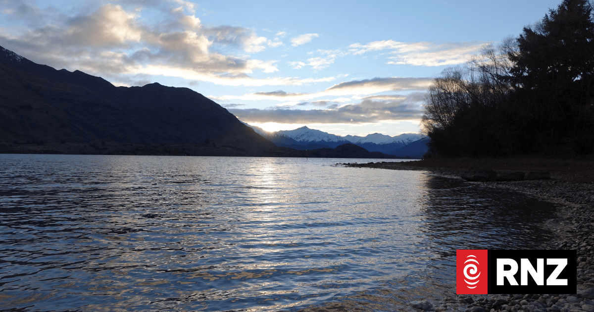Lake Wanaka survey scans for clues to quake risks - Vimarsana News