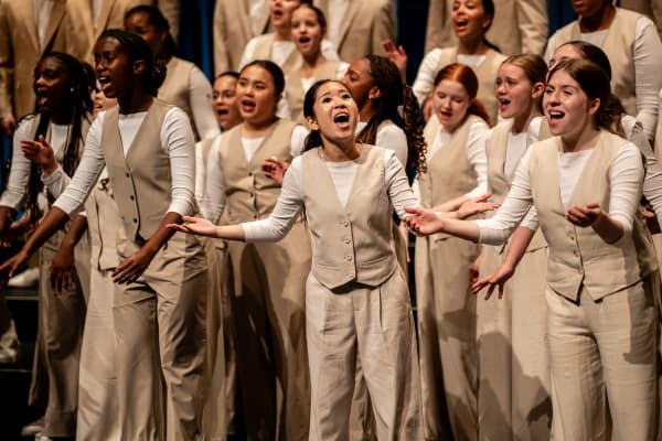Young People's Chorus of New York was formed by Francisco Núñez in 1988.
