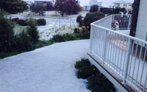 Snow at Riversdale Beach.
