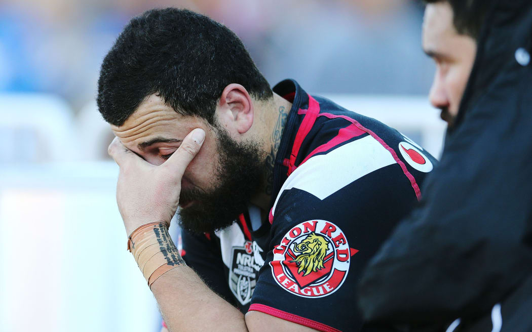Ben Matulino is dejected after the Warriors loss to the Roosters, 2014.
